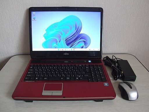 高速SSD120GB搭載 セール Fujitsu FMV-BIBLO NF/G50 ノートパソコン (a169)