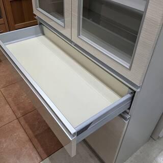 ファーストプラス 2面食器棚 半自動レール 耐震ラッチ搭載 カップ 