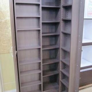 ☆ニトリ☆飾れるディスプレイ扉付きスライド書棚