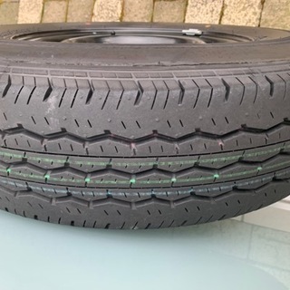 ハイエース 新車外し 純正タイヤ キャップ付