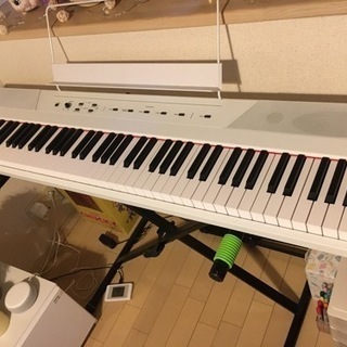 【ネット決済】888M Alesis 電子ピアノ 88鍵盤 セミ...