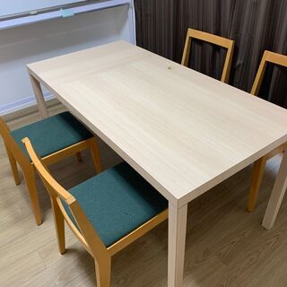 【ネット決済】北欧ダイニングテーブル・椅子4脚付き