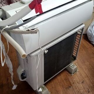1Panasonicルームエアコン2.2キロ2011年の画像