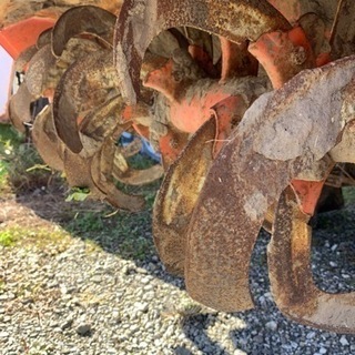 23馬力トラクター実働秋の収穫に一役どうですか❗️