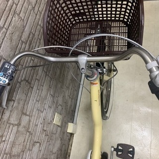 東京23区配達無料　新基準　ヤマハ　ナチュラ　新品バッテリー8.9Ah リチウム 電動自転車☆中古☆BS26