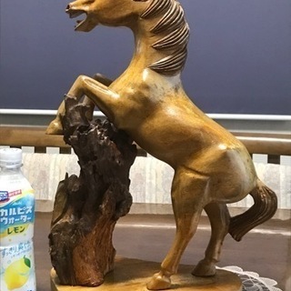 木彫りの馬  