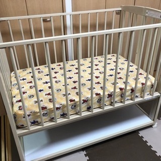 【美品】澤田工業（株）サワベビーベッド　ベビーベッド　ホワイト 美品】澤田工業（株）サワベビーベッドベビーベッドホワイト