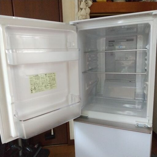 １８年製シャープ冷蔵庫