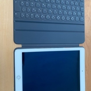 【ネット決済・配送可】iPadキーボードケース