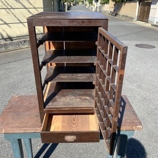 アンティーク小棚！ディスプレイなどに！