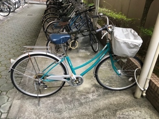 シティサイクル　ママチャリ　27インチ　6段変速キズ有り
