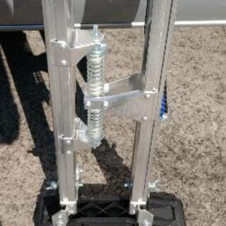 ドライウォールスティルト