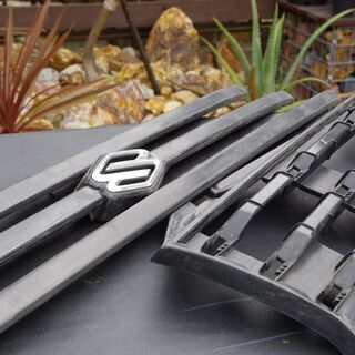 ジムニー JB23W 4型 スズキ純正フロントグリル U-POL社/ラプターライナー塗装施工品