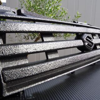 ジムニー JB23W 4型 スズキ純正フロントグリル U-POL社/ラプターライナー塗装施工品