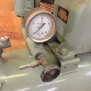 日立 エアーコンプレッサー 1.5P-9.5T 50Hz ベビコン タンク 70 電源 200V 小型空気圧 エアー トキコ 電動工具 車屋 塗装 中古 宮城 日立 エアーコンプレッサー 1.5P-9.5T 50Hz ベビコン タンク 70 電源