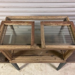 アンティーク陳列ケース。