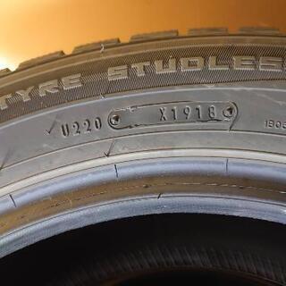 スタッドレスタイヤ　ウィンターMAXX01
205/60-16 4本 

ワンシーズンのみ使用