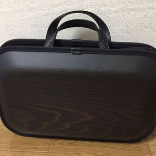 モナッカのビジネスバック