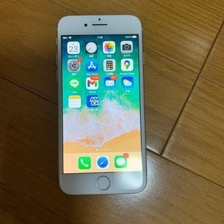 iPhone8 9000円