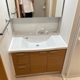 ほぼ新品　TOTOシステムキッチンミッテ＋タカラスタンダード洗面台