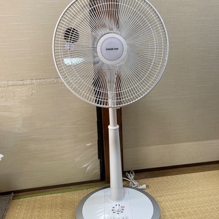 ハイリビング扇風機高さ110㎝まで。殆ど使っていません。