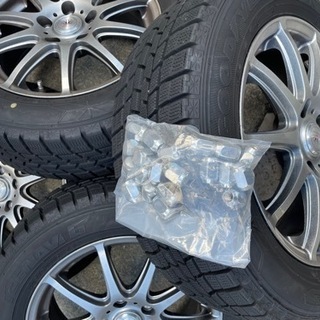 スタッドレスタイヤ【商談中】