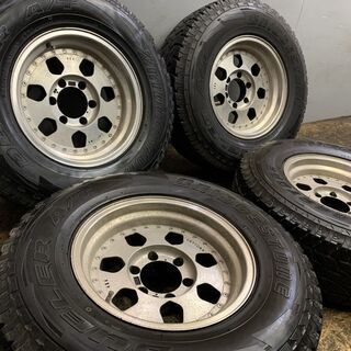 車用ホイール BS 16インチ 16×8J PCD139.7 ＋0 ハブ110 ジャンク 16