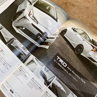 TOYOTAトヨタ プリウス TRD サイドスカート 右側サイド片方