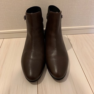 【ネット決済】ショートブーツ  茶色  サイズ35