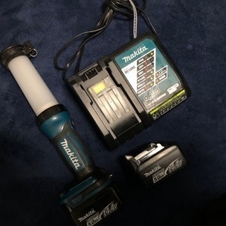 マキタ充電式LＥDワークライト一式バッテリー2個充電器