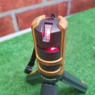 パナソニック BTL1100Y 小型レーザー墨出し器 ※未校正 動作確認のみ【リライズ野田愛宕店】【店頭取引限定】【中古】管理番号：IT1ZCL921QHO