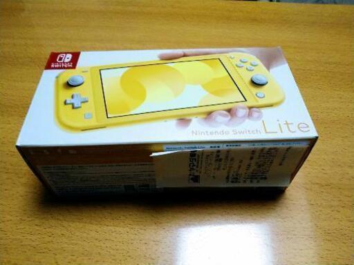 ニンテンドースイッチ  Lite    Yellow