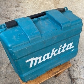 マキタ 165mm 18V充電式丸ノコ HS630D