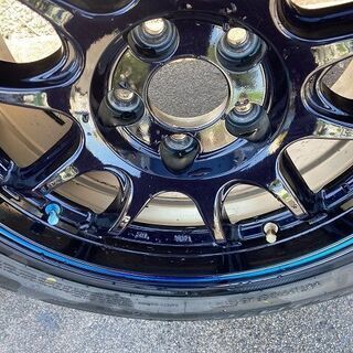 ホイール付きスタッドレスタイヤ （16インチ 7.0J PCD100 5H、205/55R16）