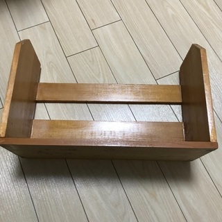 無料】　木製本棚