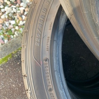 225/45R18 夏タイヤ4本バリ溝2020年製