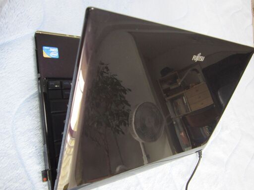 ☆超美品！FUJITHUノートPC　Win10home 64bit 新品高速SSD240G ﾒﾓﾘ４G　HDMI　DVDドライブ