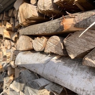 ヒノキの乾燥薪 軽トラ一台分(1㎥)