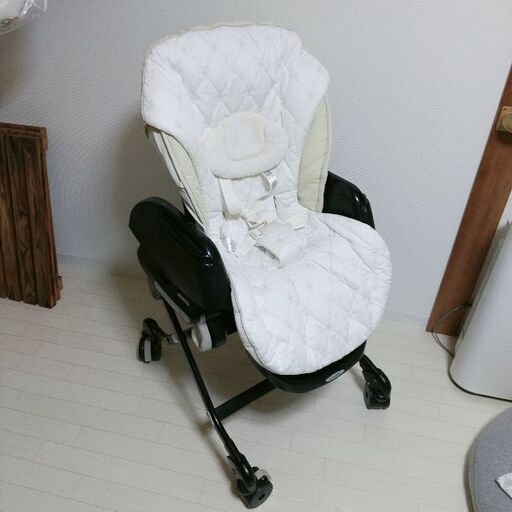 電動ハイローチェア Combi フェアレット ラグジュア
