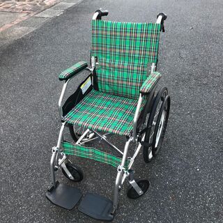 【ネット決済】畳み車椅子（軽量・美品・中古）