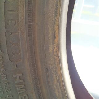 タイヤ、ホイール 売約 超バリ9ミリ 冬タイヤ 185/85r16 105/103L 