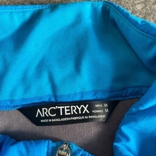 アークテリクス　フーディ