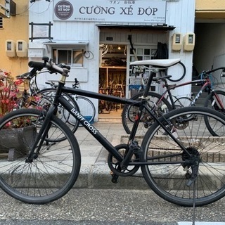 【ネット決済】クロスバイク　２６インチ　黒　安く自転車　✨自転車...