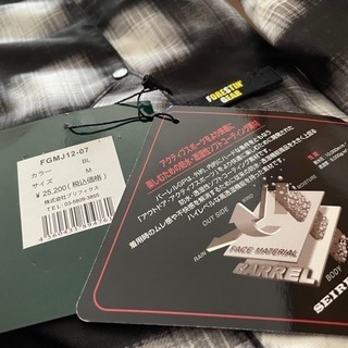 【新品未使用品】スノーボードウェア/スキーウェア　ジャケット