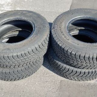 スタッドレス225/80/15中古バリ山☆☆☆