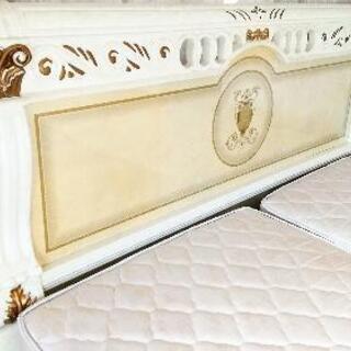 【年末年始特価！】イタリア製 ベッド クイーンサイズベッド エレガント ロココ調 クラシック ヨーロピアン