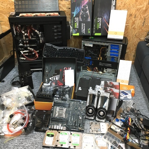 PC まとめ PCケース/内蔵ハードディスク/グラフィックボード ゲーミングケース 自作PC　他パーツ多数