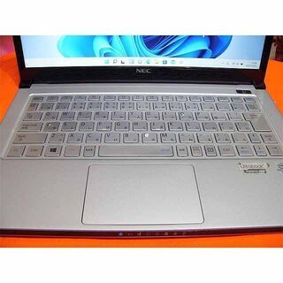 ☆超薄/軽量 i7ウルトラBook☆SSD搭載で高速起動♪製造番号：