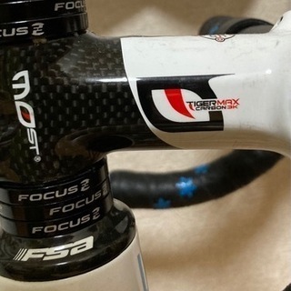FOCUS カーボンロードバイク