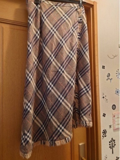 Burberry London巻きスカート